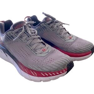 Women’s Hooks one one Clifton 5